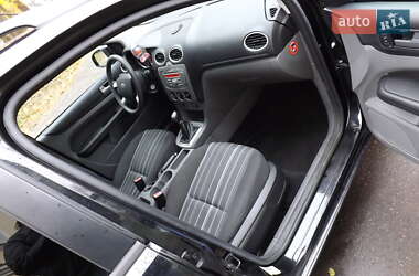 Универсал Ford Focus 2010 в 