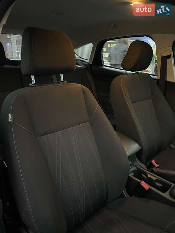 Хетчбек Ford Focus 2015 в Горішніх Плавнях