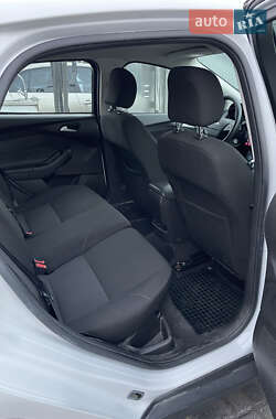 Хэтчбек Ford Focus 2015 в 