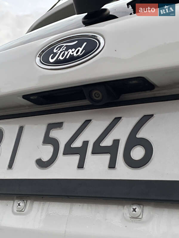 Хетчбек Ford Focus 2015 в Горішніх Плавнях