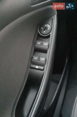 Хэтчбек Ford Focus 2014 в 