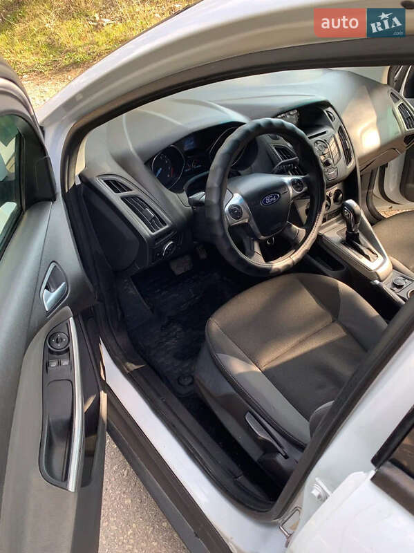 Хэтчбек Ford Focus 2014 в Львове