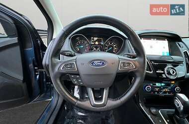Седан Ford Focus 2018 в 