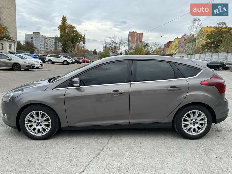 Хэтчбек Ford Focus 2011 в Киеве