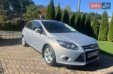 Хэтчбек Ford Focus 2013 в 