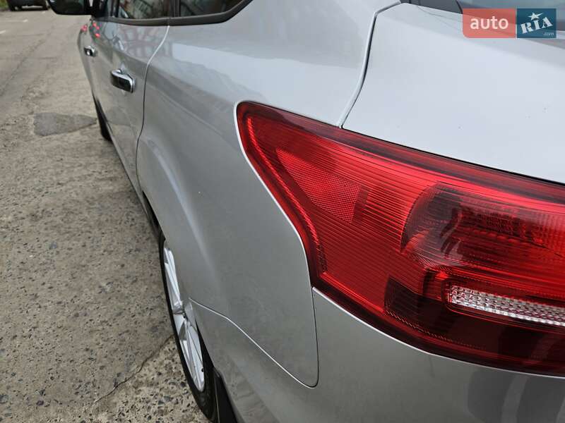 Седан Ford Focus 2016 в Львове