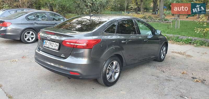 Седан Ford Focus 2017 в 