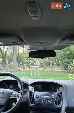 Седан Ford Focus 2017 в 