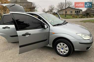 Хэтчбек Ford Focus 2004 в Теофиполе