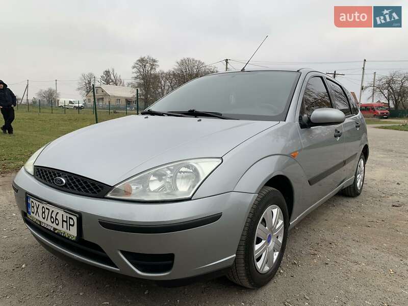 Хэтчбек Ford Focus 2004 в Теофиполе