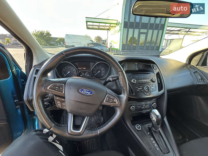 Хэтчбек Ford Focus 2016 в Нововолынске