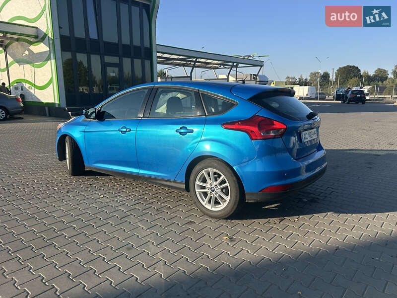 Хэтчбек Ford Focus 2016 в Нововолынске