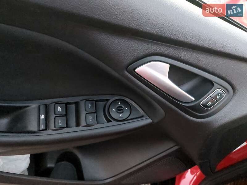 Седан Ford Focus 2015 в Одессе фото 19 Седан Ford Focus 2015 в Одессе
