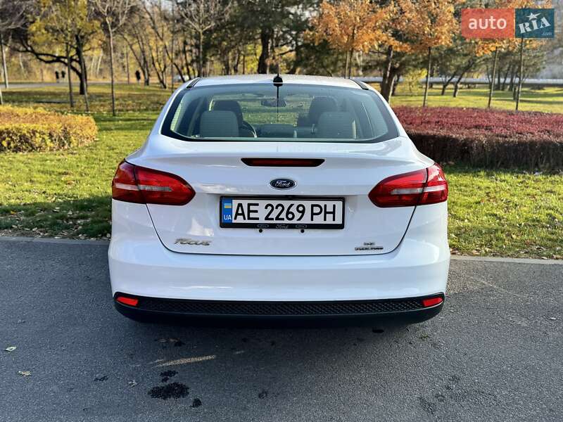 Седан Ford Focus 2016 в Днепре