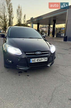 Седан Ford Focus 2014 в Синельниково