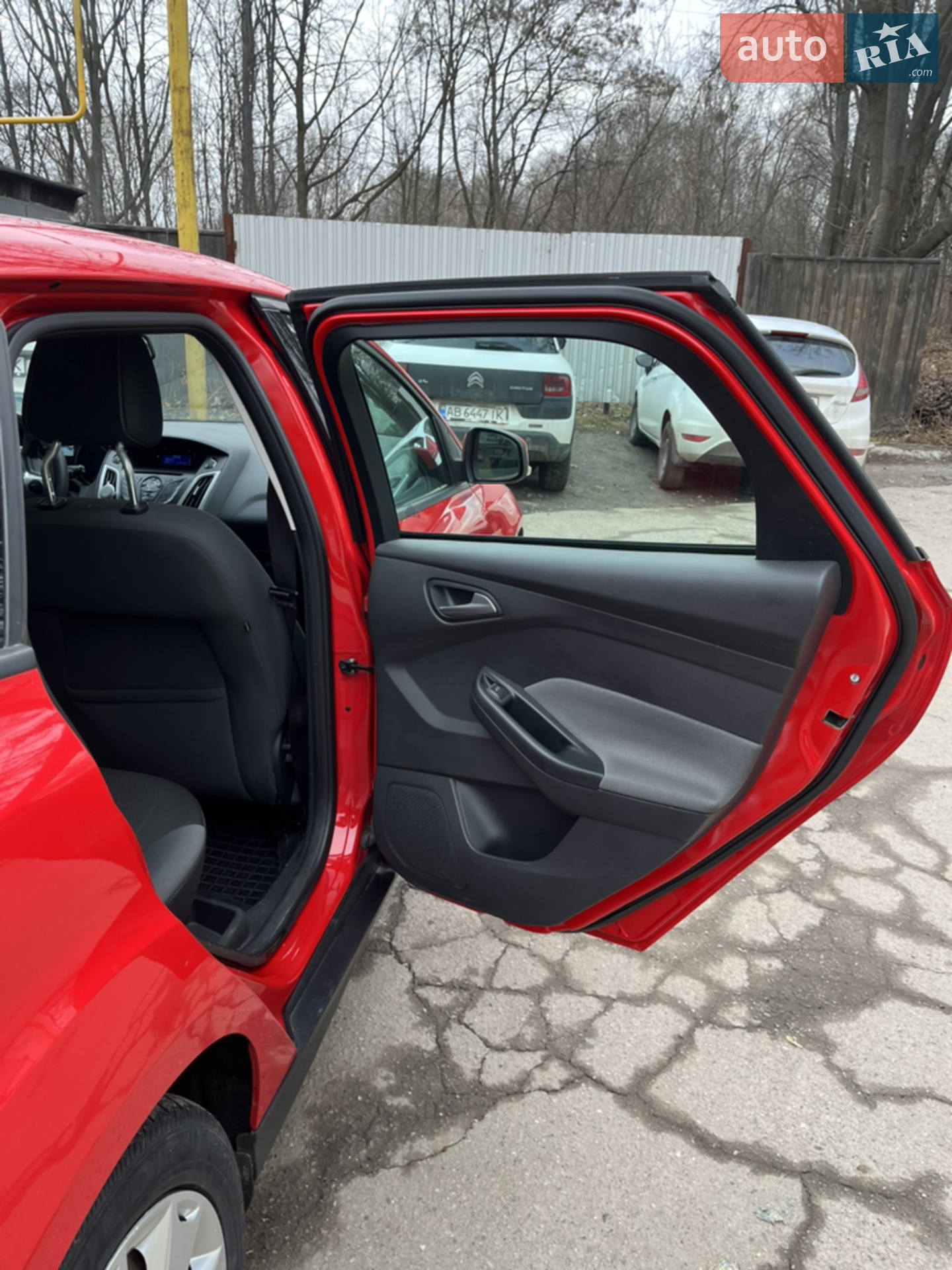 2011 Ford Focus - мініатюра 16