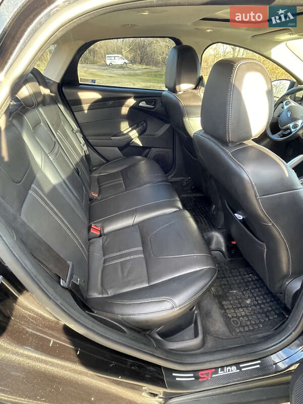 Хэтчбек Ford Focus 2012 в Киеве