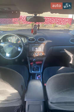 Седан Ford Focus 2005 в Черновцах