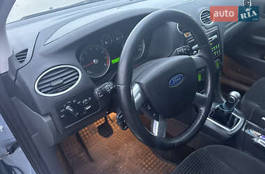 Хэтчбек Ford Focus 2005 в Луцке