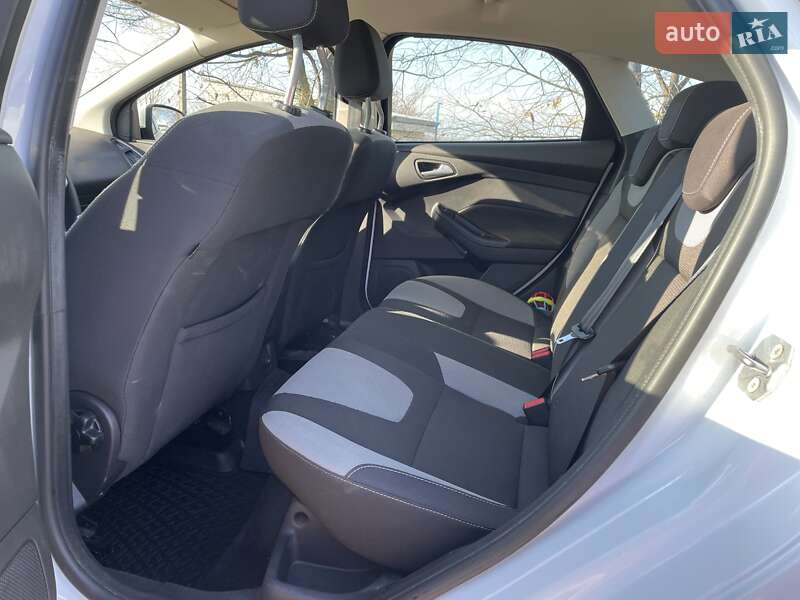 Хэтчбек Ford Focus 2014 в Нововолынске