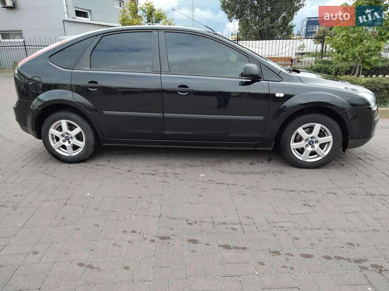 Хэтчбек Ford Focus 2005 в Киеве фото 8 Хэтчбек Ford Focus 2005 в Киеве