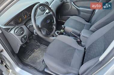Универсал Ford Focus 2004 в 