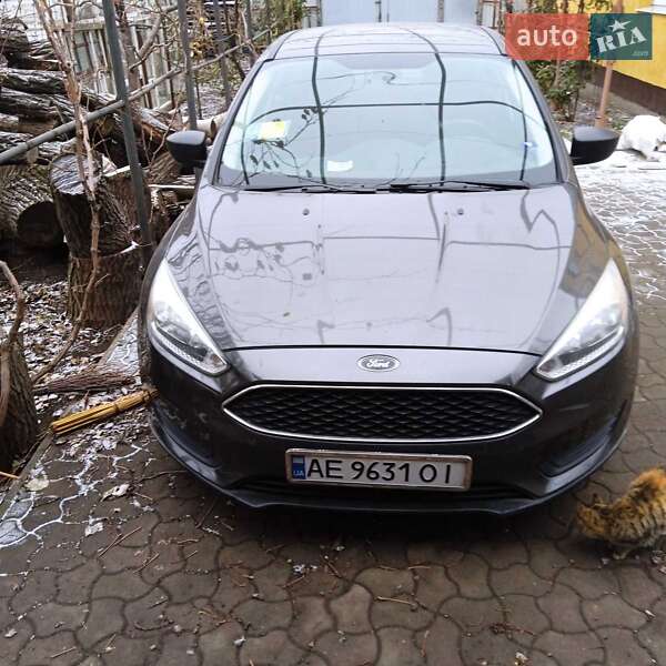 Седан Ford Focus 2016 в 