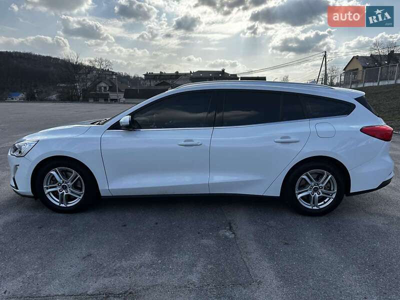 Универсал Ford Focus 2018 в Обухове