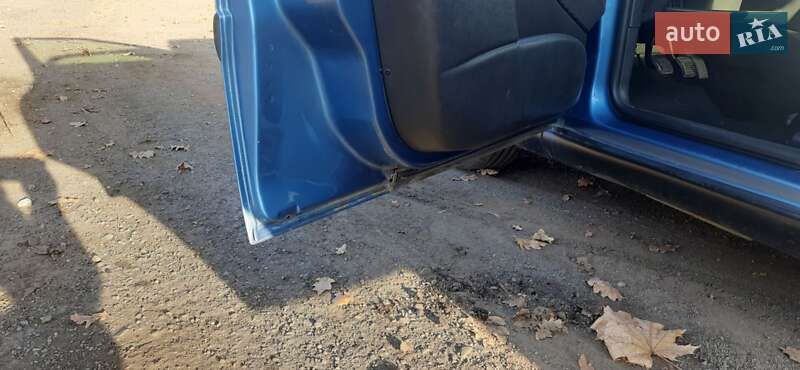 Хэтчбек Ford Focus 2002 в Черновцах фото 11 Хэтчбек Ford Focus 2002 в Черновцах