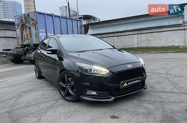 Хэтчбек Ford Focus 2017 в Киеве