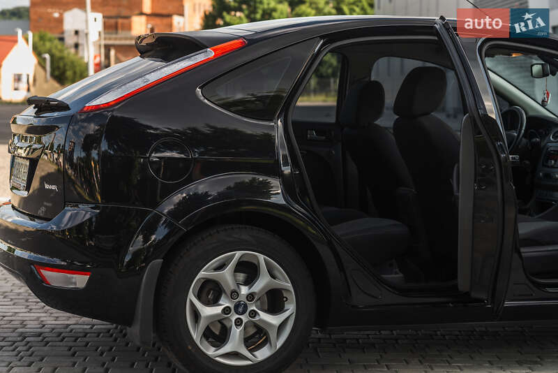 Хэтчбек Ford Focus 2010 в Львове фото 7 Хэтчбек Ford Focus 2010 в Львове
