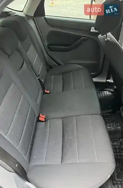 Ford Focus 2010