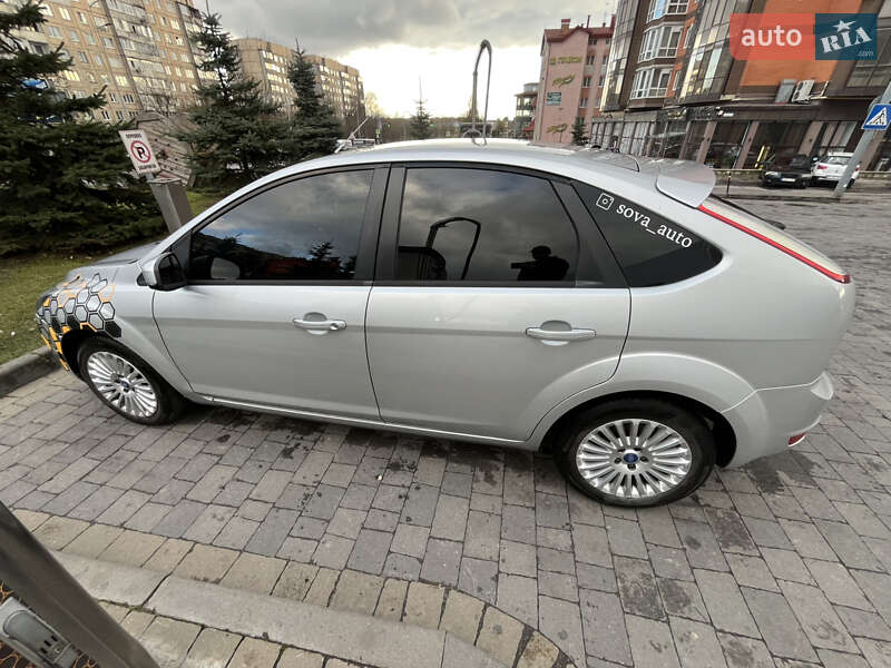 Хэтчбек Ford Focus 2010 в Львове