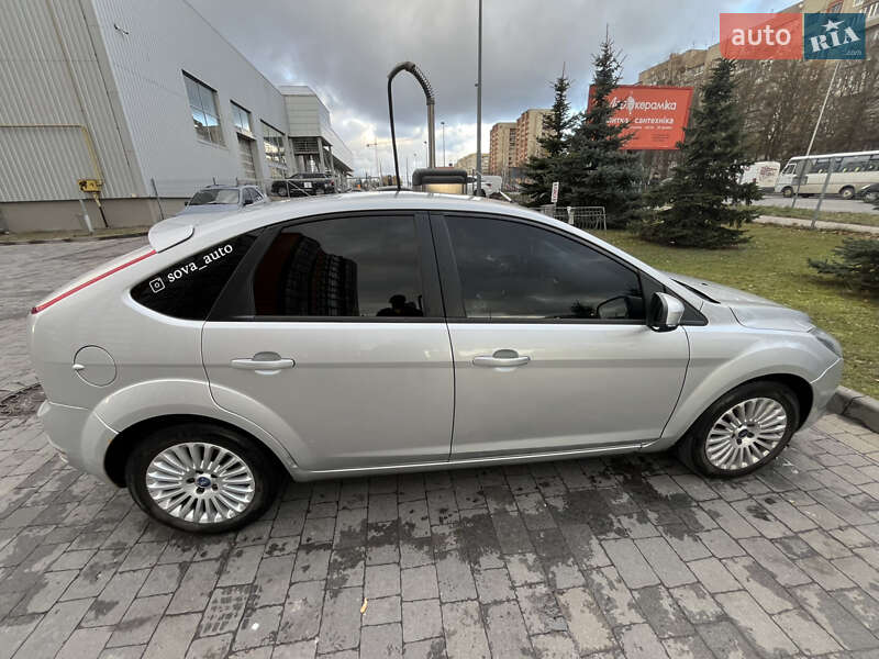 Хэтчбек Ford Focus 2010 в Львове