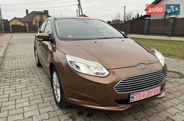 Хэтчбек Ford Focus 2013 в Луцке