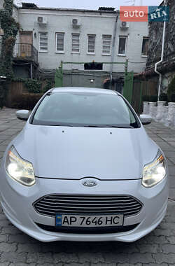 Хэтчбек Ford Focus 2017 в 