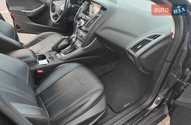 Седан Ford Focus 2014 в 