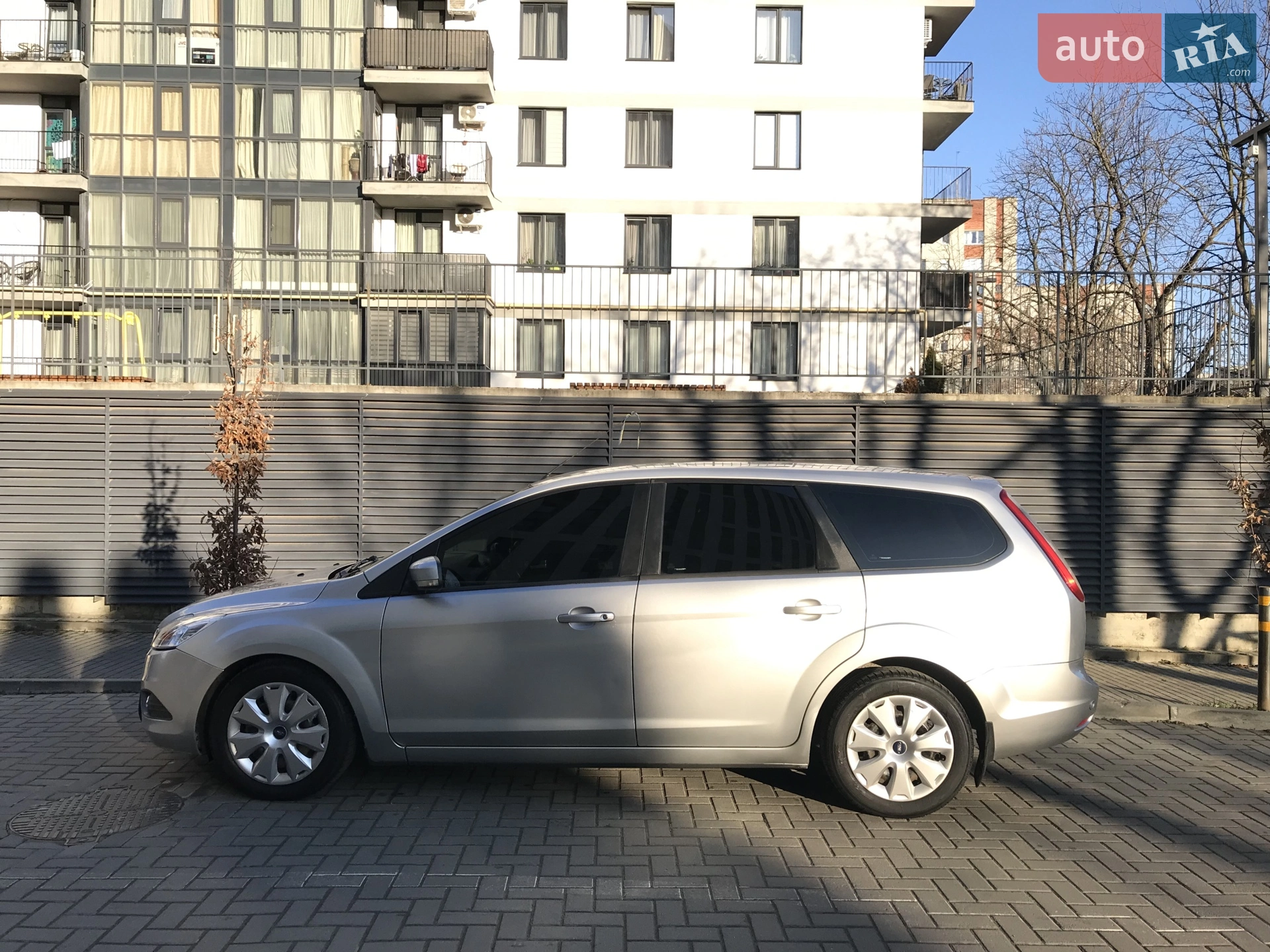 2010 Ford Focus - мініатюра 3