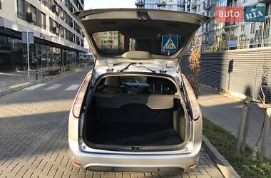 Универсал Ford Focus 2010 в Львове