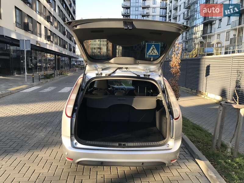 Универсал Ford Focus 2010 в Львове