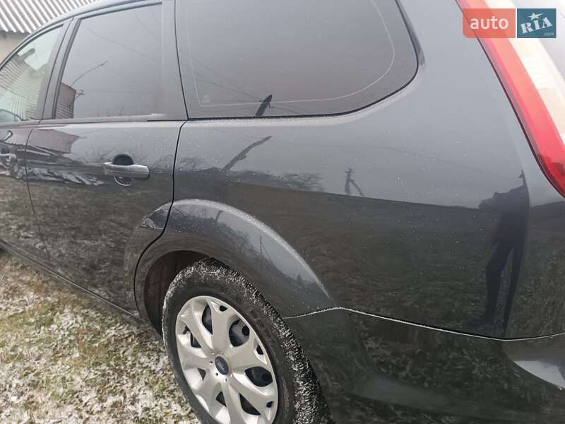 Универсал Ford Focus 2008 в Нововолынске