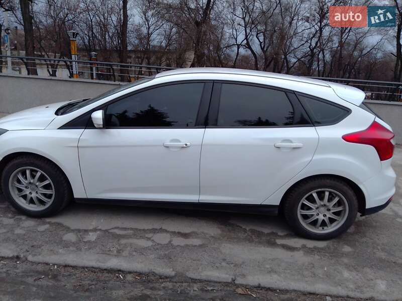 Хэтчбек Ford Focus 2013 в Днепре
