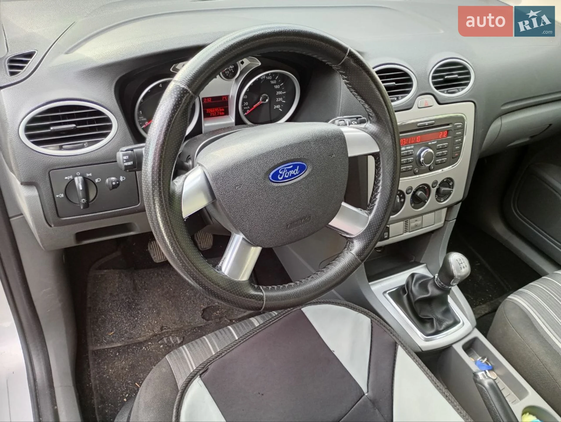 2010 Ford Focus - мініатюра 10