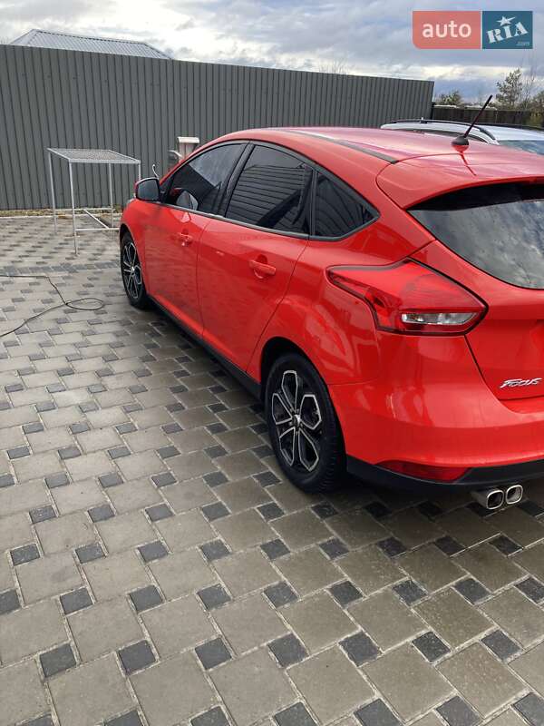 Хетчбек Ford Focus 2017 в Дубровиці