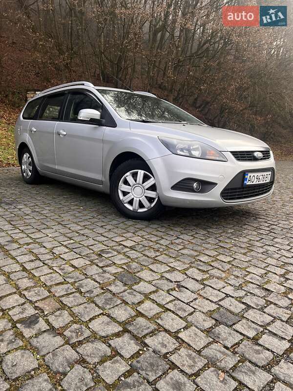Універсал Ford Focus 2010 в Хусті