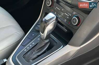 Седан Ford Focus 2018 в 
