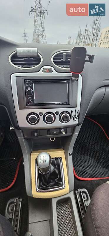 Универсал Ford Focus 2006 в Киеве фото 19 Универсал Ford Focus 2006 в Киеве