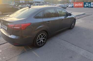 Седан Ford Focus 2017 в 
