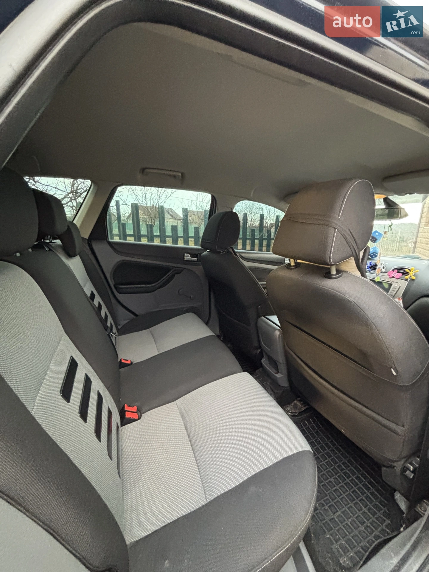 2010 Ford Focus - мініатюра 5