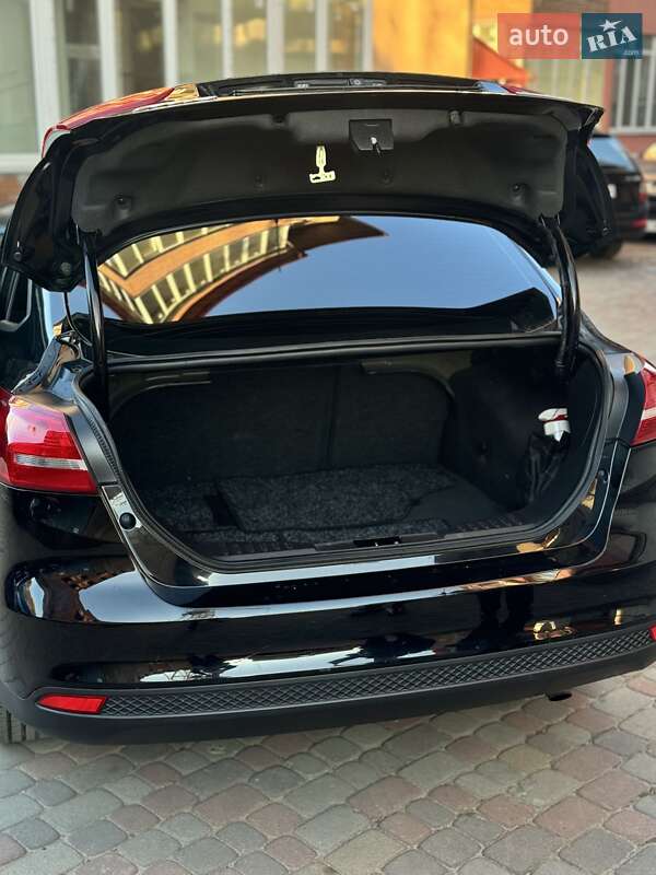 Седан Ford Focus 2016 в Львове